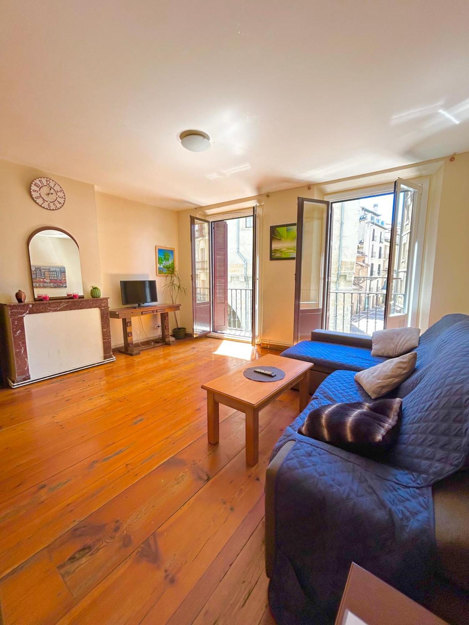 Travelers Rest Apartment Pamplona Bagian luar foto